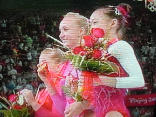 Shawn Johnson, Nastia Liukin, Yilin Yang