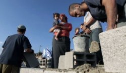 Construction in the West Bank settlement of Beit Hagai near Hebron, defying the settlement freeze, September 2, 2010.