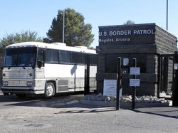 Illegal immigrant children dumped at holding center in Nogales, Arizona