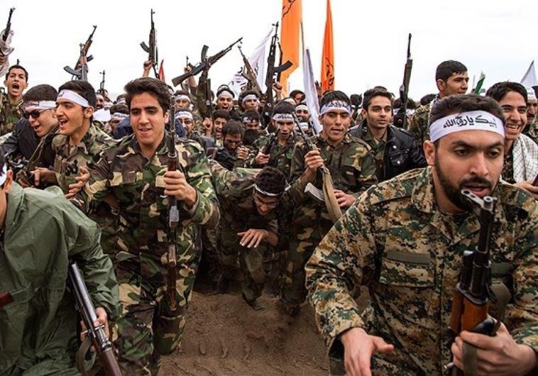 Thousands of Basij soldiers stage mock seige of Temple Mount in Iran (Photo by: FARS)