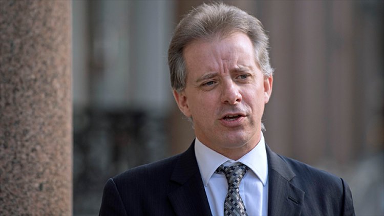 The memo shows that dossier author and former British spy Christopher Steele was cut off from the FBI for being chatty with the media.