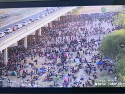 Thousands of migrants under Del Rio, Texas bridge